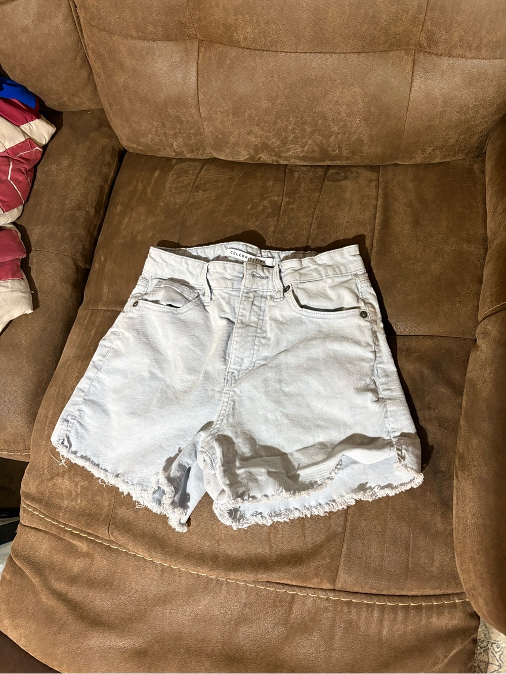 Denim High-Rise White Women’s Shorts with Frayed Hem
